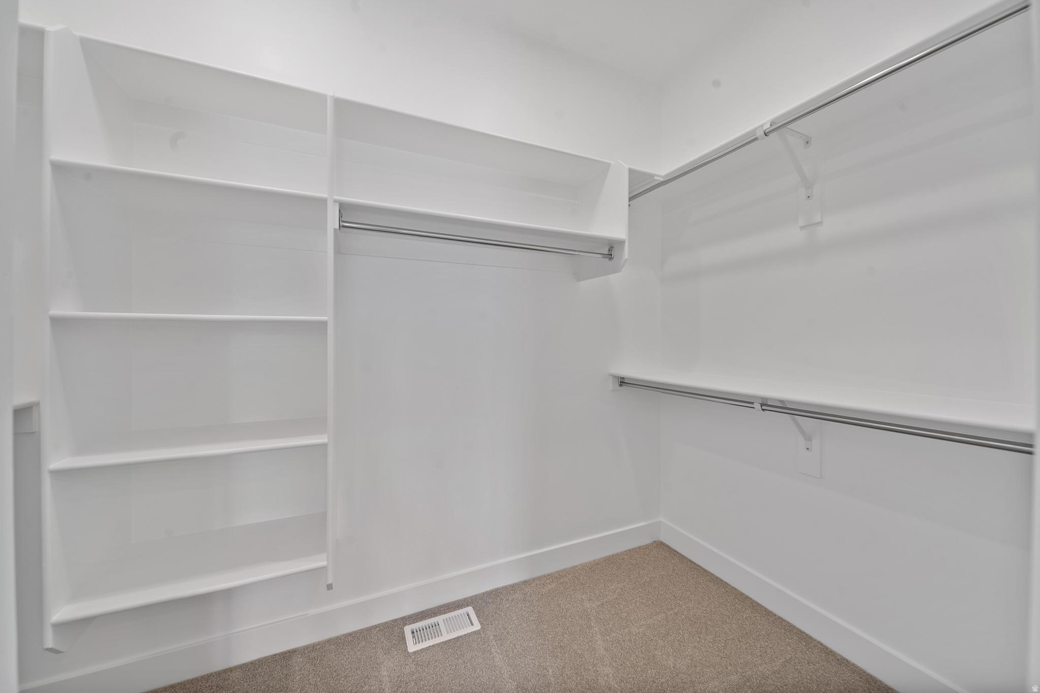 HERITAGE FARMS - Residential