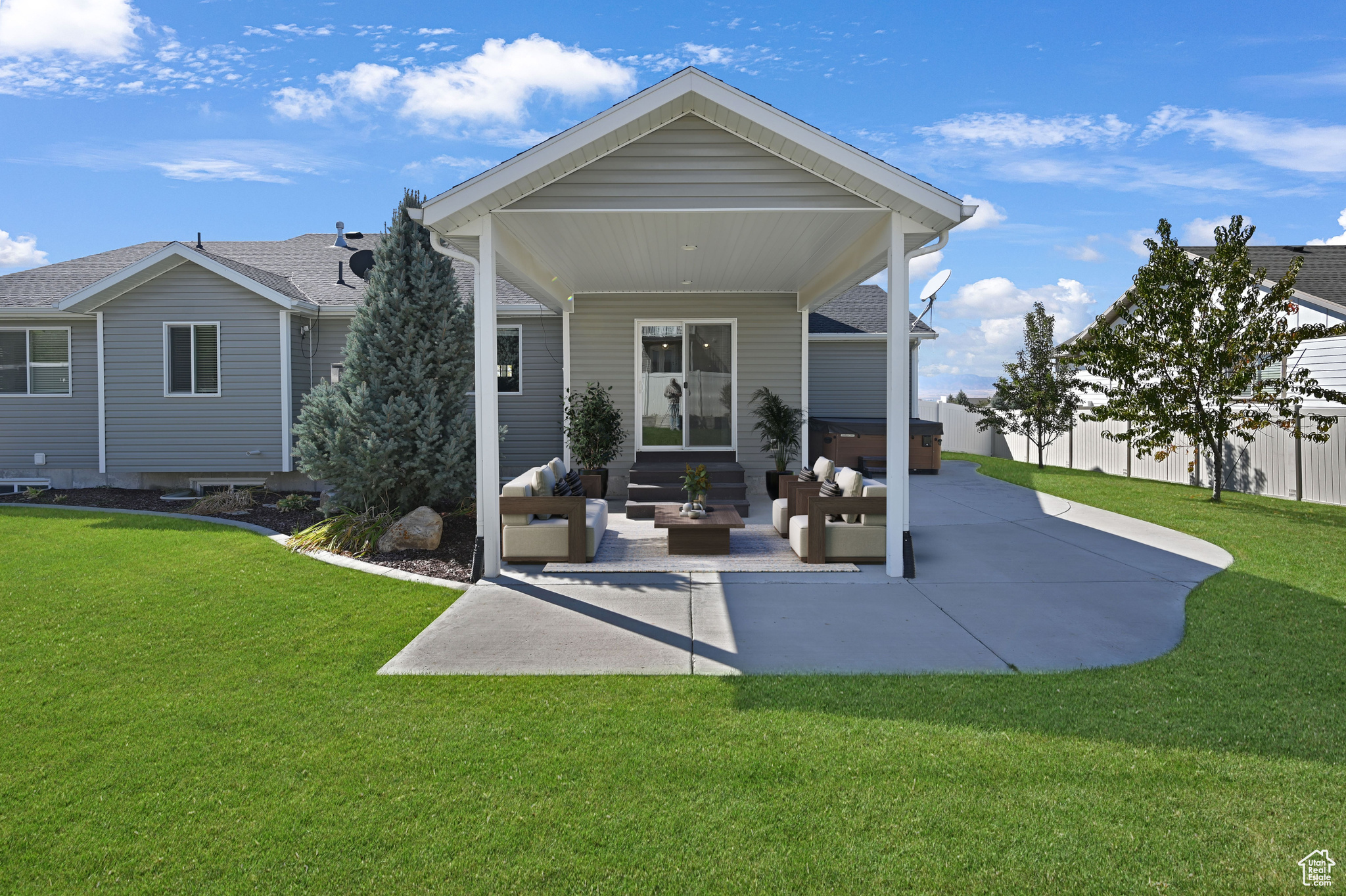 CHERRY CREEK HEIGHTS - Residential