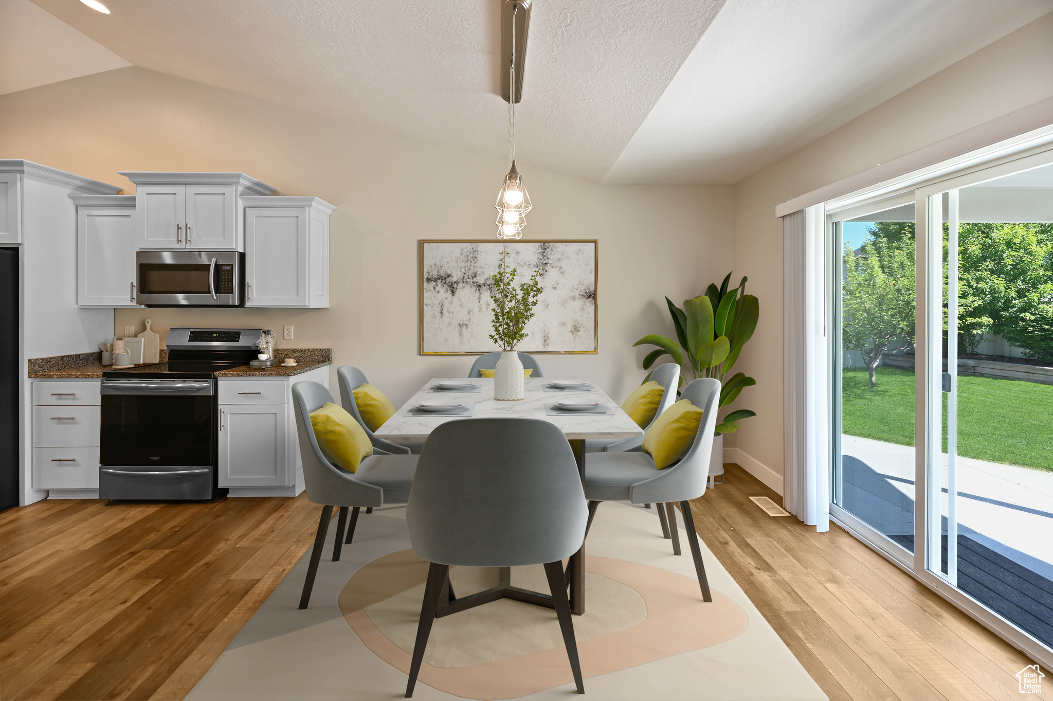 CHERRY CREEK HEIGHTS - Residential
