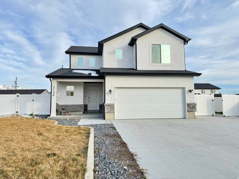 Tiny photo for 3194 N 3450 W, Plain City, UT 84404 (MLS # 2140075)