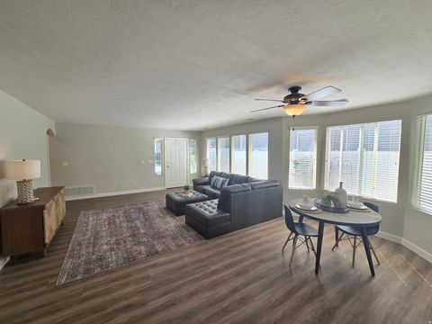 Tiny photo for 1118 W AUTUMN LEAF LN S, Taylorsville, UT 84123 (MLS # 2123653)