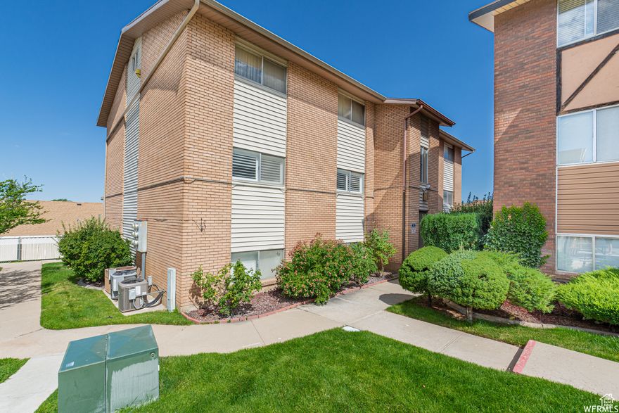 Great Location- minutes from I-15 and Hill AFB. This charming condo is a great starter home with no hassle or a fantastic investment opportunity. Great layout with good sized bedrooms and a master bath. Swimming pool just outside the building. Don't miss out