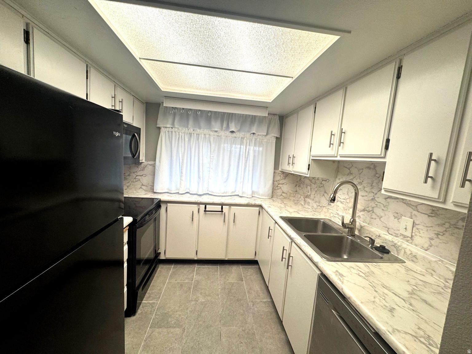 OAK CREST CONDO - Residential