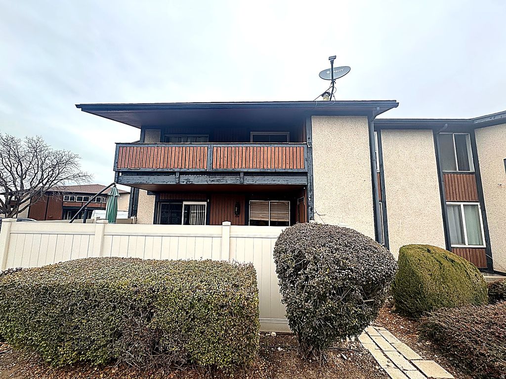 Photo of 208 W GARDEN PARK, Orem, UT 84057 (MLS # 2127807)