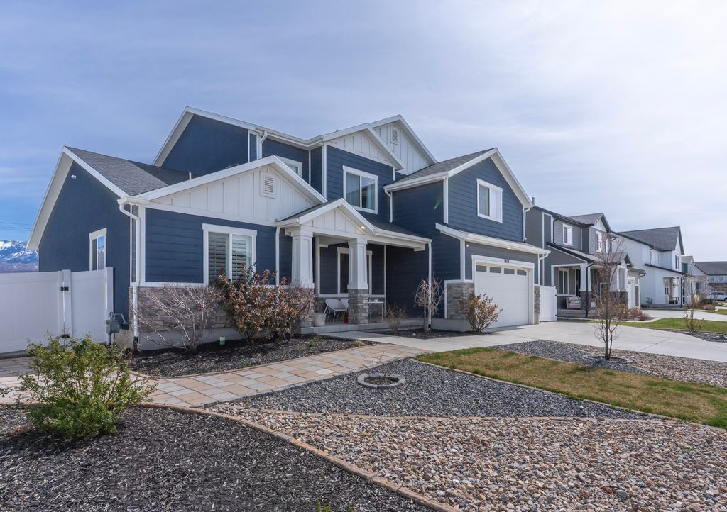 Photo of 2079 S 1825 W, Woods Cross, UT 84087 (MLS # 2145454)