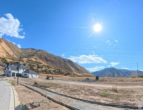 Tiny photo for 277 E MAPLETON ESTATES DR S #89, Mapleton, UT 84664 (MLS # 1991368)