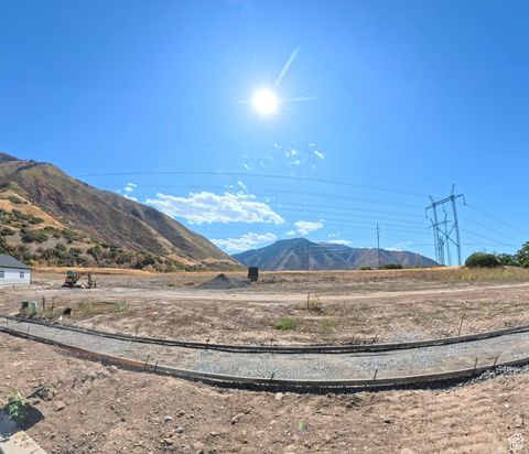 Photo of 277 E MAPLETON ESTATES DR S #89, Mapleton, UT 84664 (MLS # 1991368) Photo of 277 E MAPLETON ESTATES DR S #89, Mapleton, UT 84664 (MLS # 1991368)