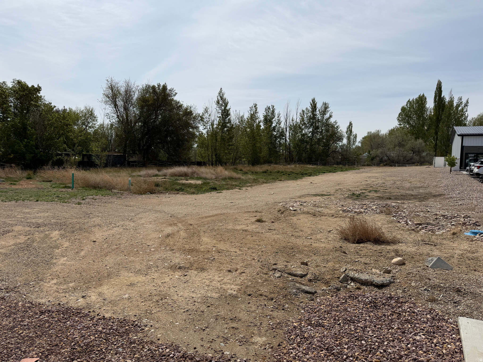 WARRIORS WAREHOUSE - Land