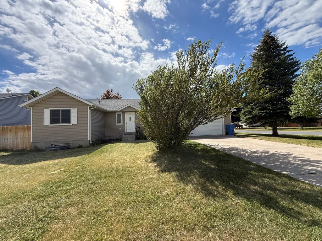 Photo of 44 WAPITI LOOP, Hyrum, UT 84319 (MLS # 2159813)