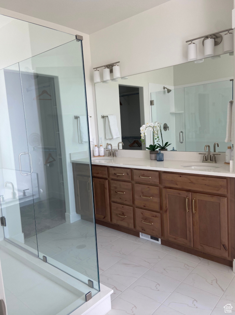 MOONLIGHT VILLAGE - Residential