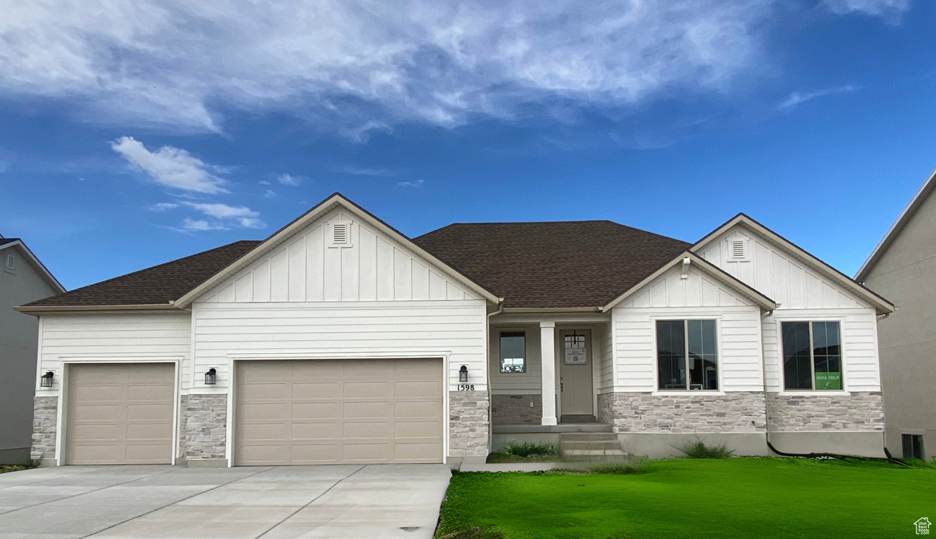 MOONLIGHT VILLAGE - Residential