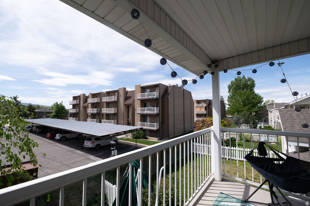 COUNTRY COTTAGES - Residential