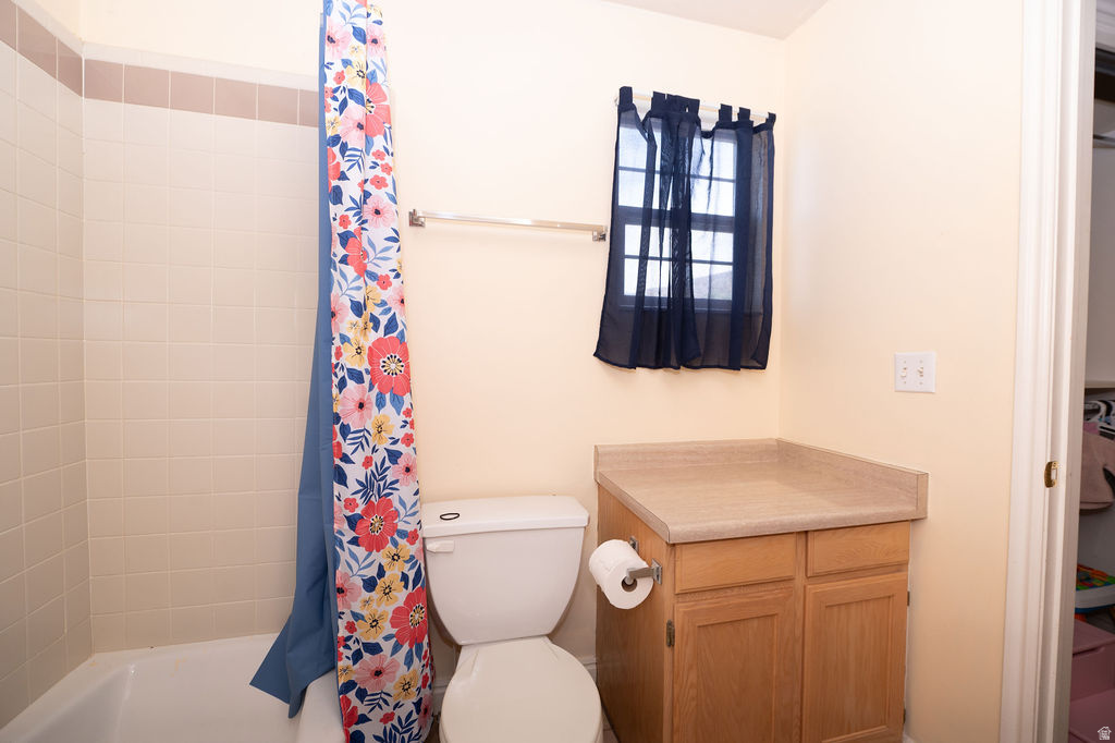 COUNTRY COTTAGES - Residential