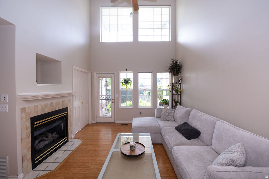 COUNTRY COTTAGES - Residential