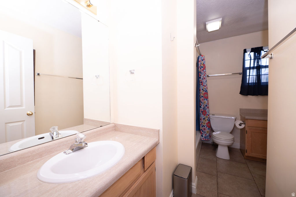 COUNTRY COTTAGES - Residential