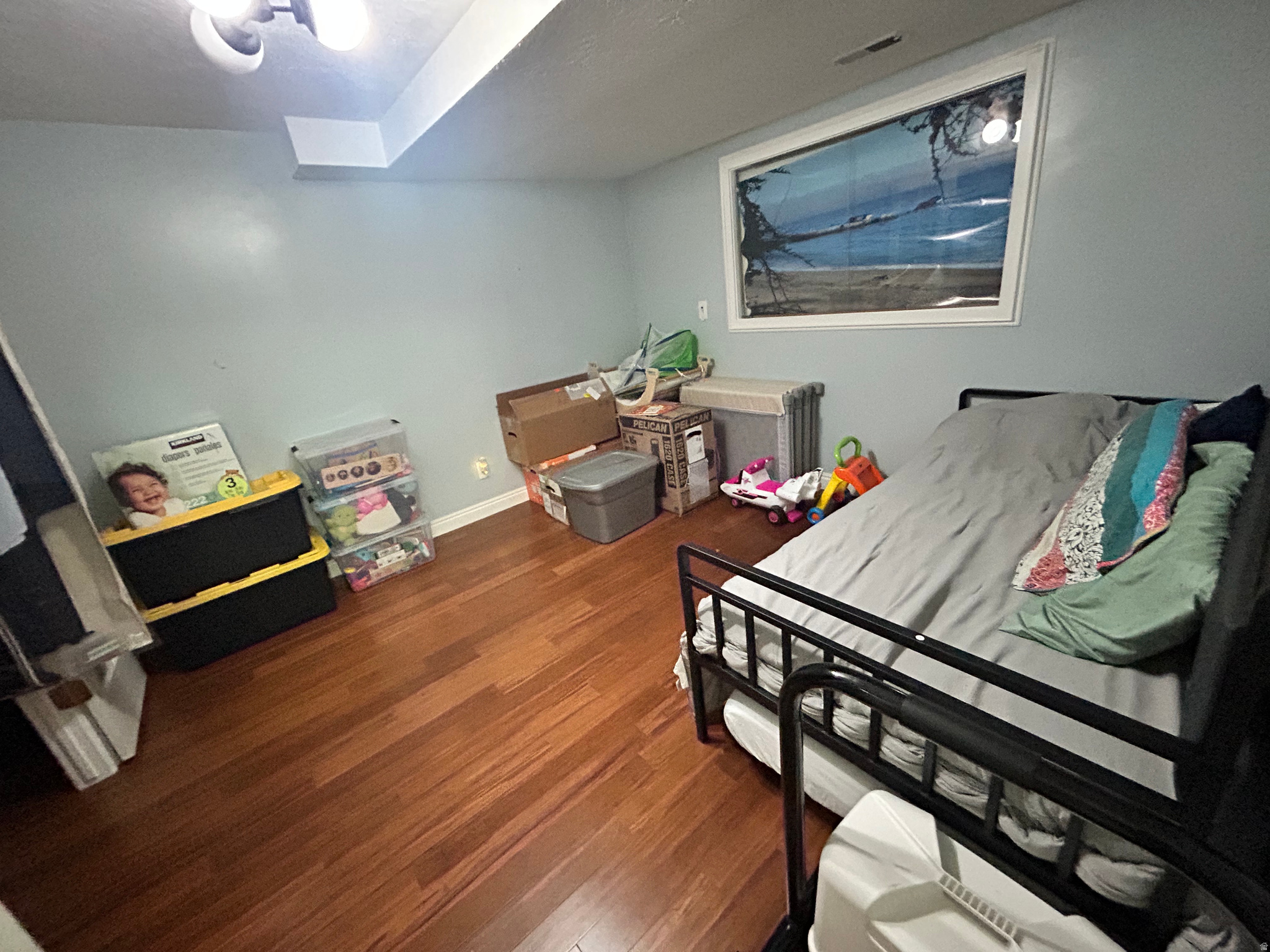 COUNTRY COTTAGES - Residential