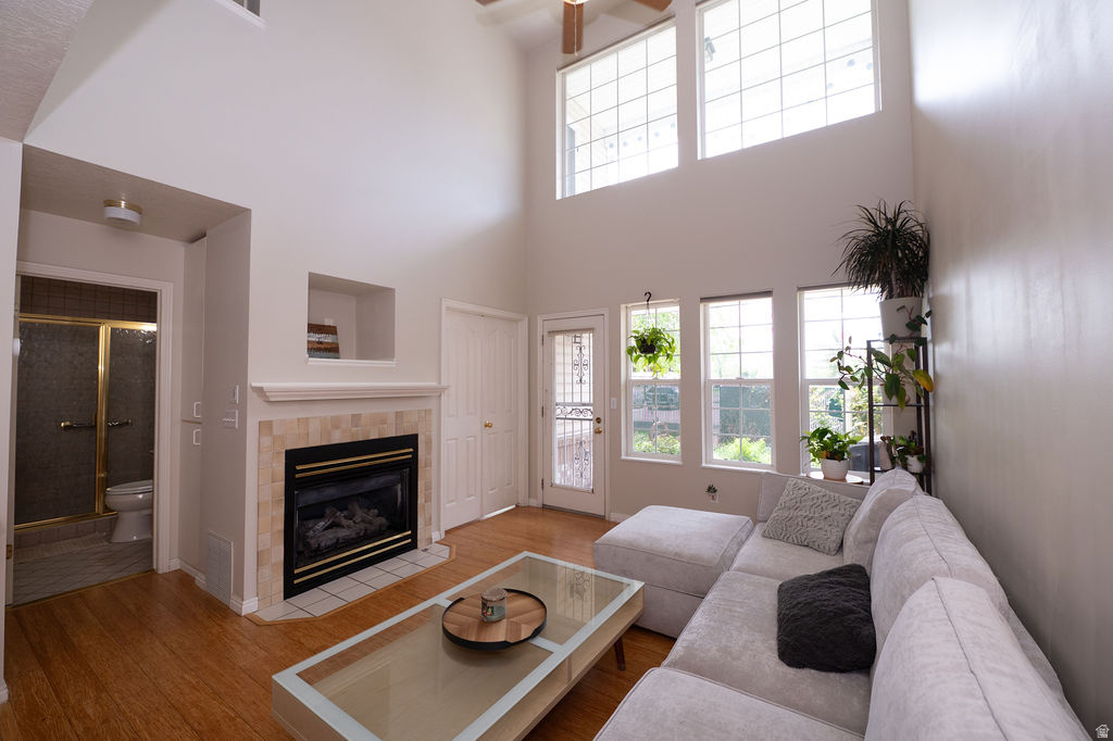 COUNTRY COTTAGES - Residential