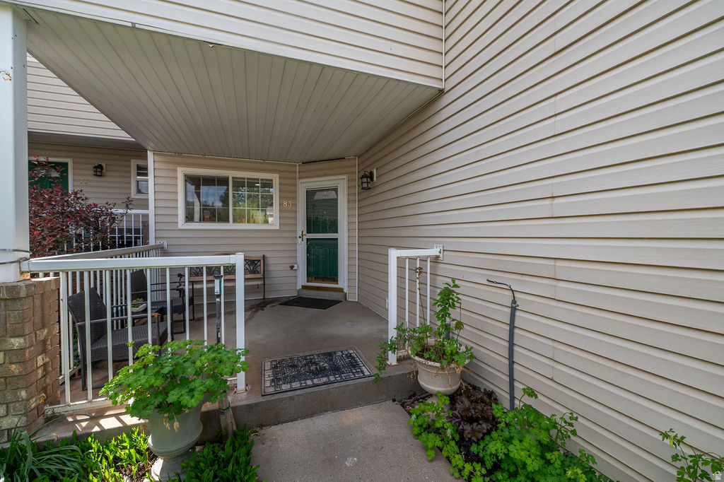 COUNTRY COTTAGES - Residential