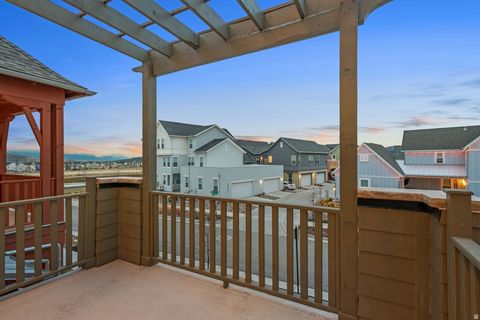 Tiny photo for 6612 W GOSLING DR, South Jordan, UT 84009 (MLS # 2129699)