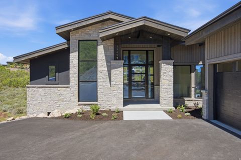 Photo of 11479 N FOX HOLLOW CT, Hideout, UT 84036 (MLS # 2165751)