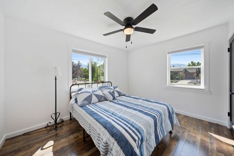Tiny photo for 5762 S MCMILLAN CIR E, Salt Lake City, UT 84107 (MLS # 2120601)