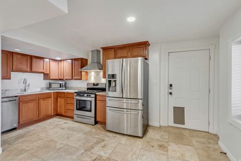 Tiny photo for 10369 S 2840 W, South Jordan, UT 84095 (MLS # 2128306)
