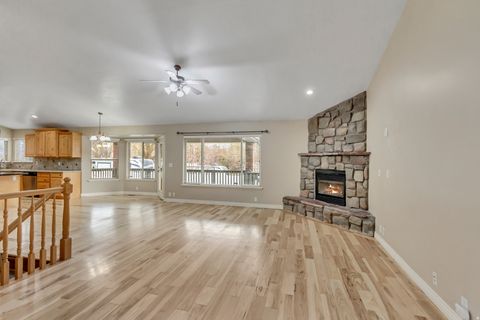 Tiny photo for 10369 S 2840 W, South Jordan, UT 84095 (MLS # 2128306)