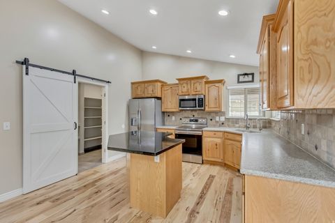Tiny photo for 10369 S 2840 W, South Jordan, UT 84095 (MLS # 2128306)
