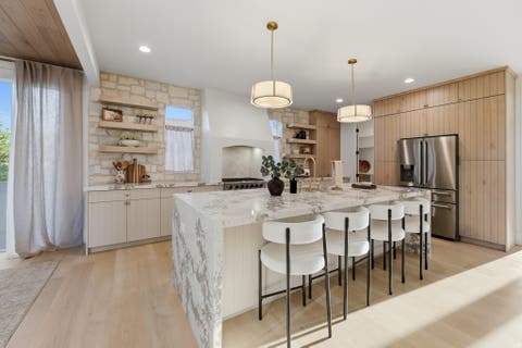 Tiny photo for 8554 S LYNWOOD ST, Sandy, UT 84070 (MLS # 2179640)
