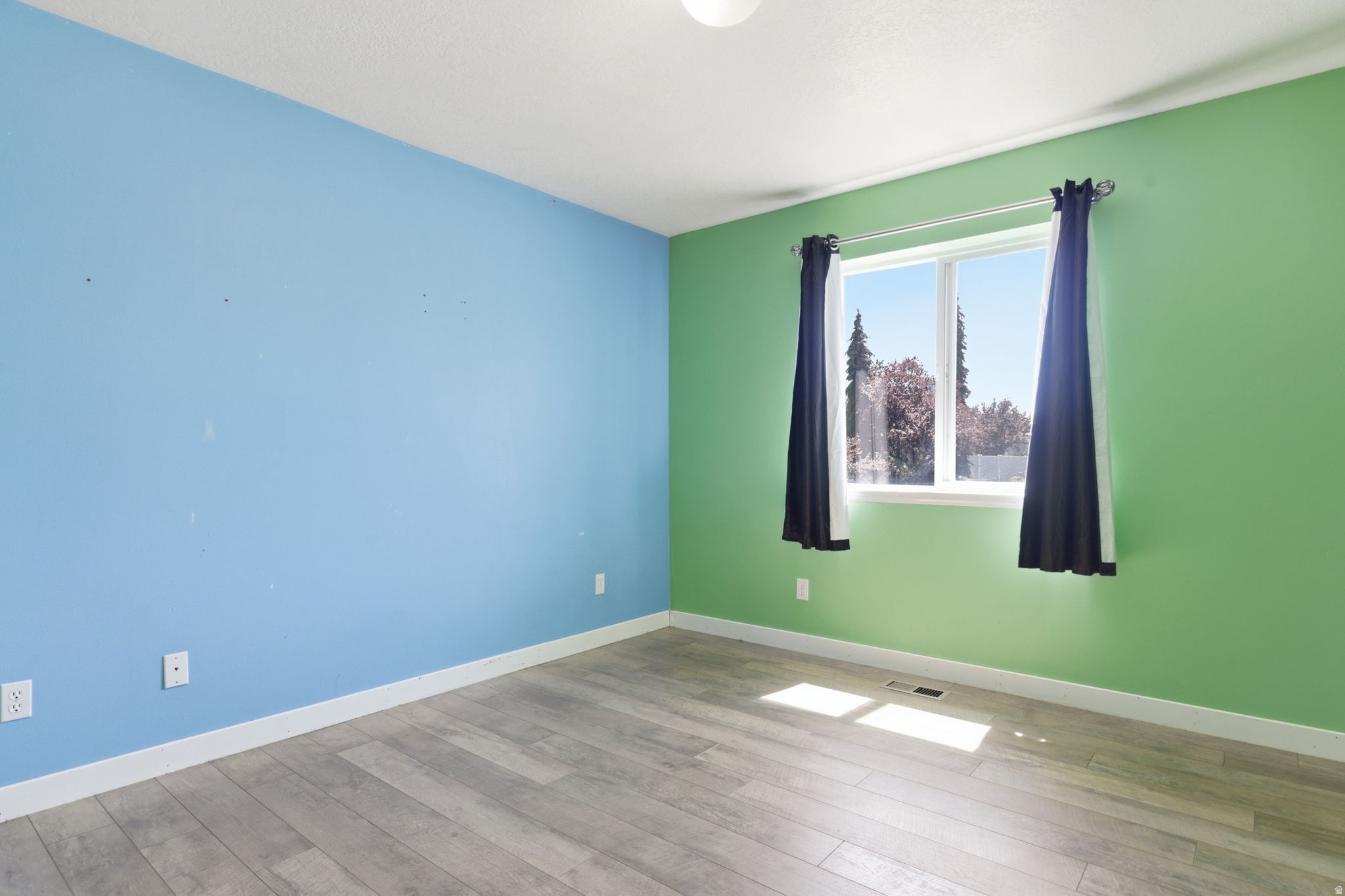 NIBLEY GARDENS - Residential