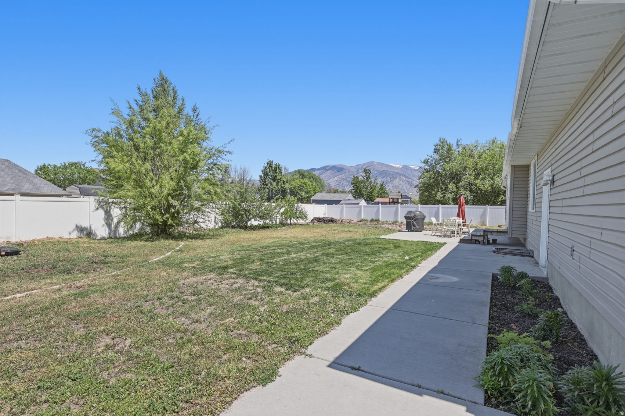 NIBLEY GARDENS - Residential