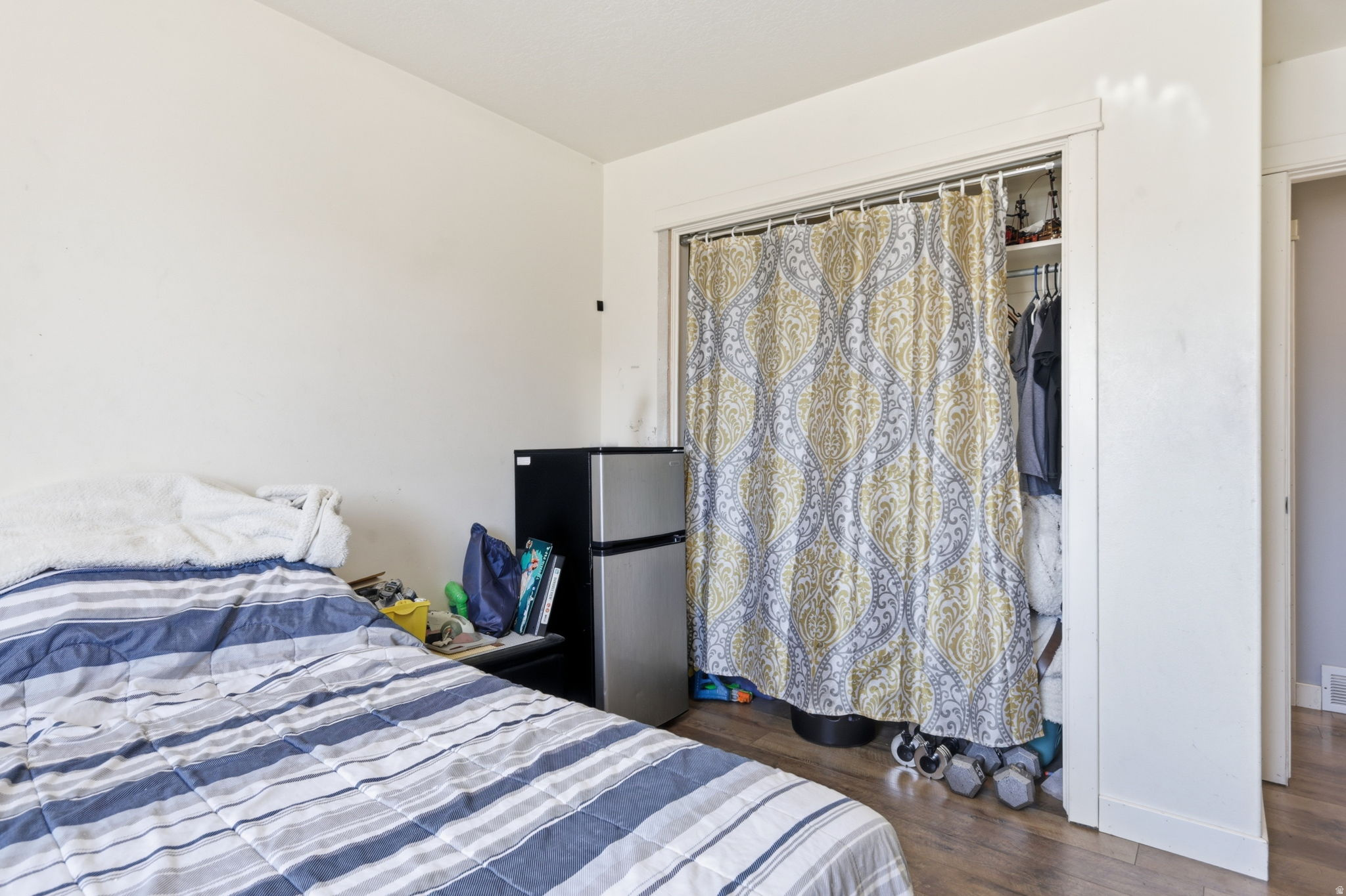NIBLEY GARDENS - Residential