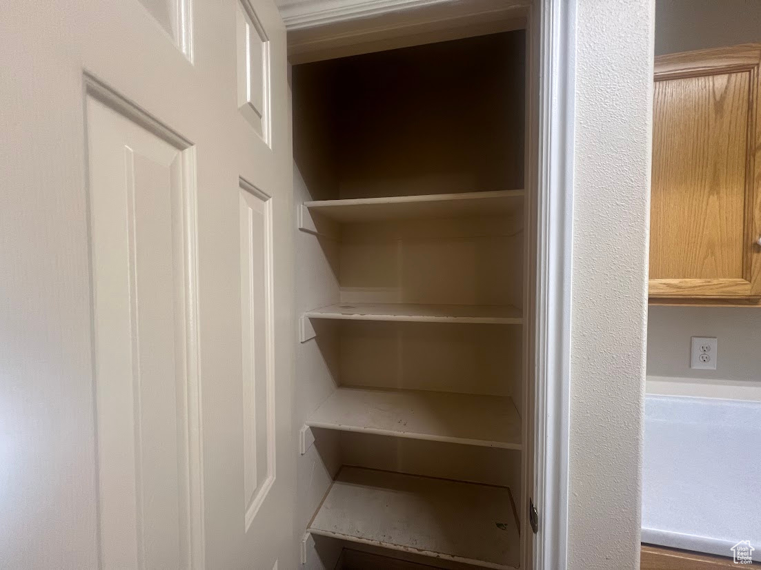 OVERLAKE - Residential