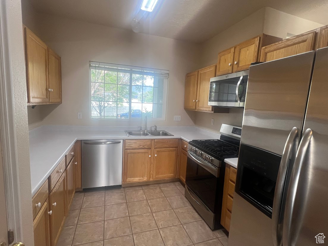 OVERLAKE - Residential