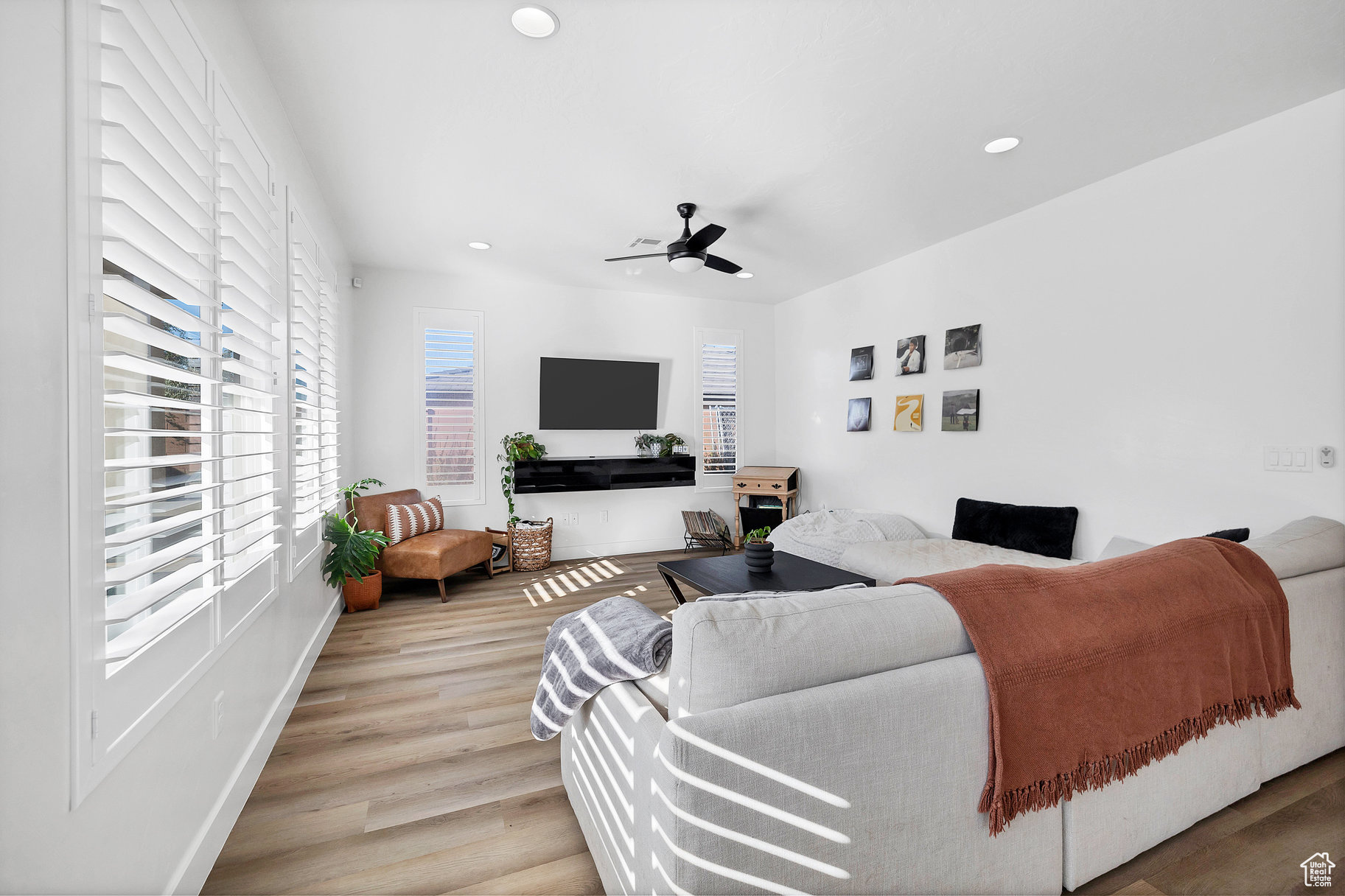 DESERT VISTA AT DESERT CANYONS PH 3 - Residential