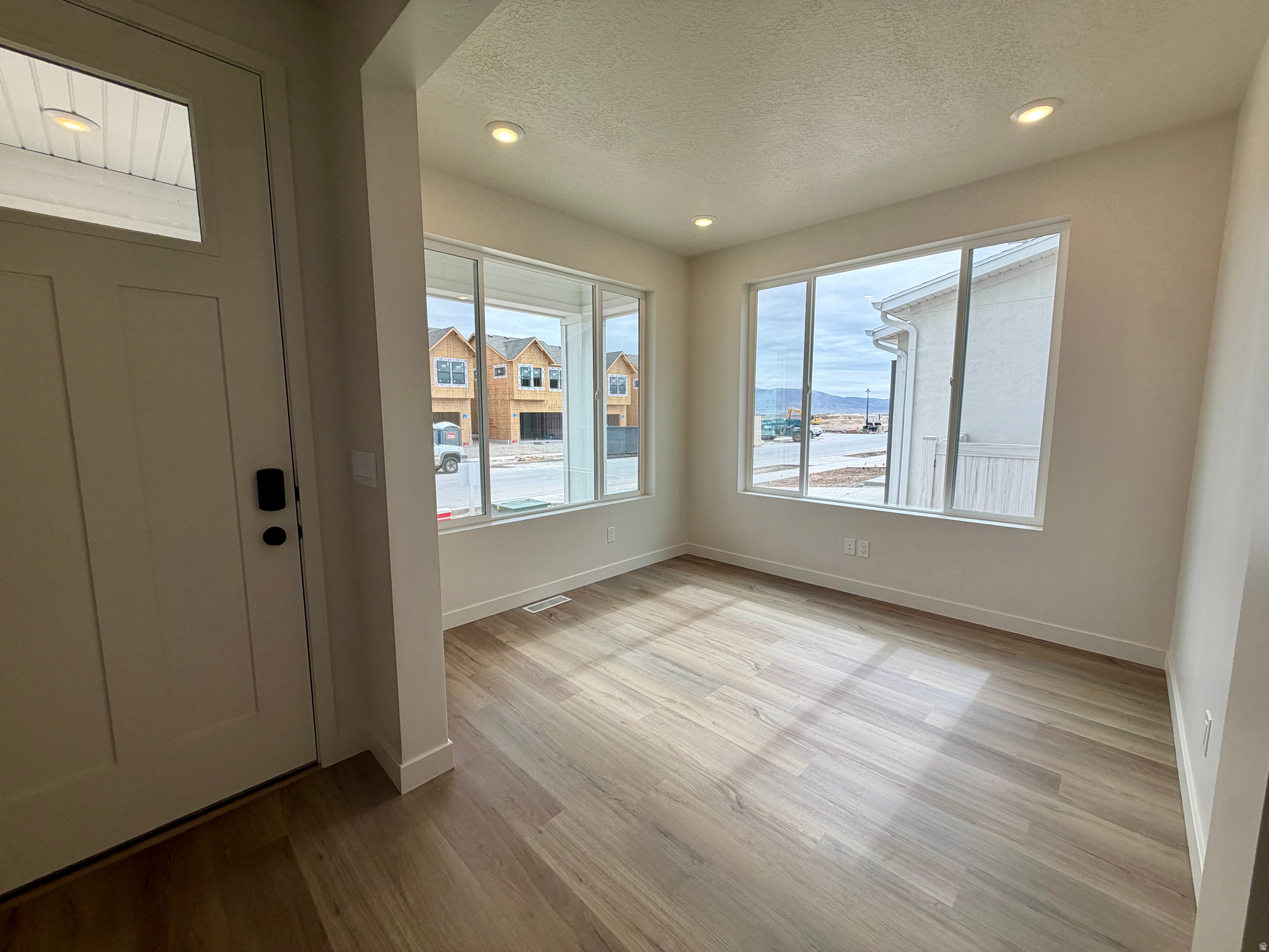 FIREFLY - Residential