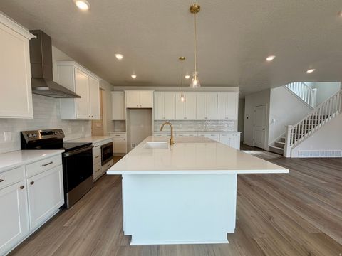 Tiny photo for 3041 N SUMMER WOOD DR #647, Eagle Mountain, UT 84005 (MLS # 2146977)
