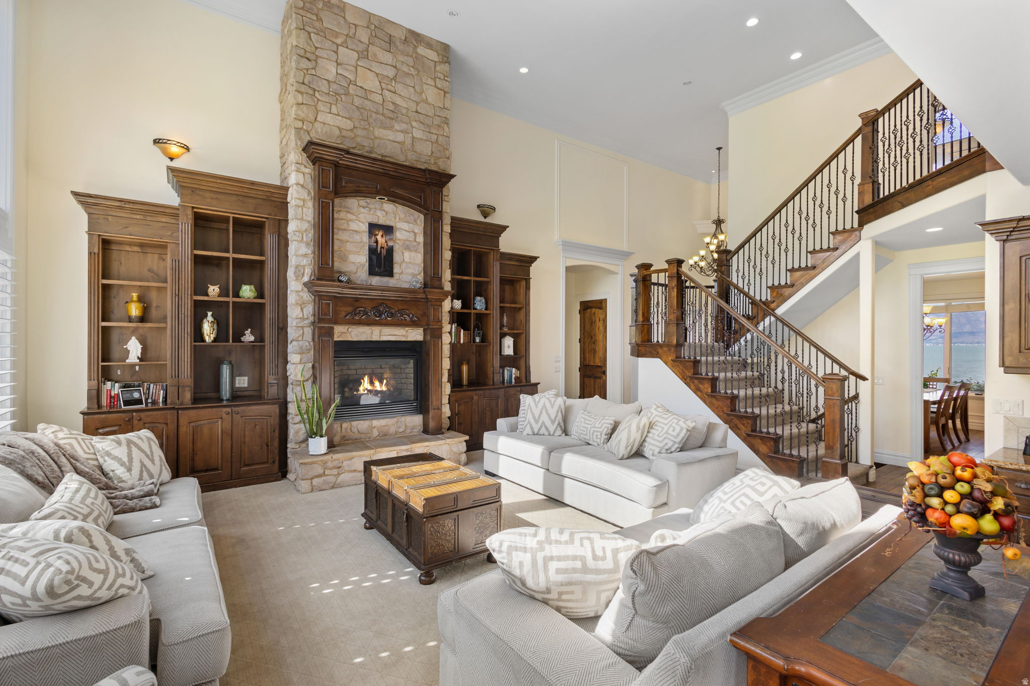 PELICAN BAY - Residential