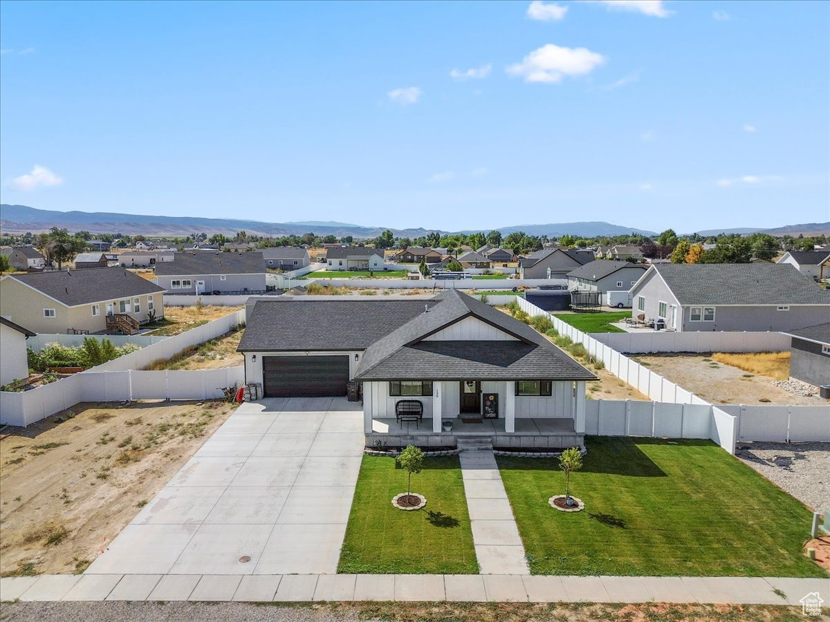CENTERFIELD ESTATES - Residential