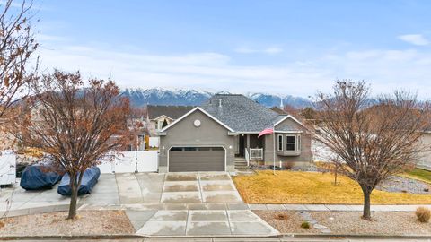 Tiny photo for 2955 S 1375 W, Syracuse, UT 84075 (MLS # 2137042)