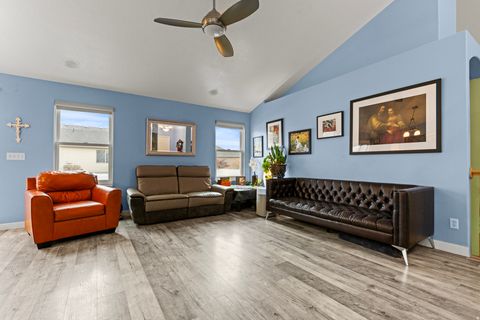 Tiny photo for 2955 S 1375 W, Syracuse, UT 84075 (MLS # 2137042)