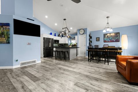 Tiny photo for 2955 S 1375 W, Syracuse, UT 84075 (MLS # 2137042)