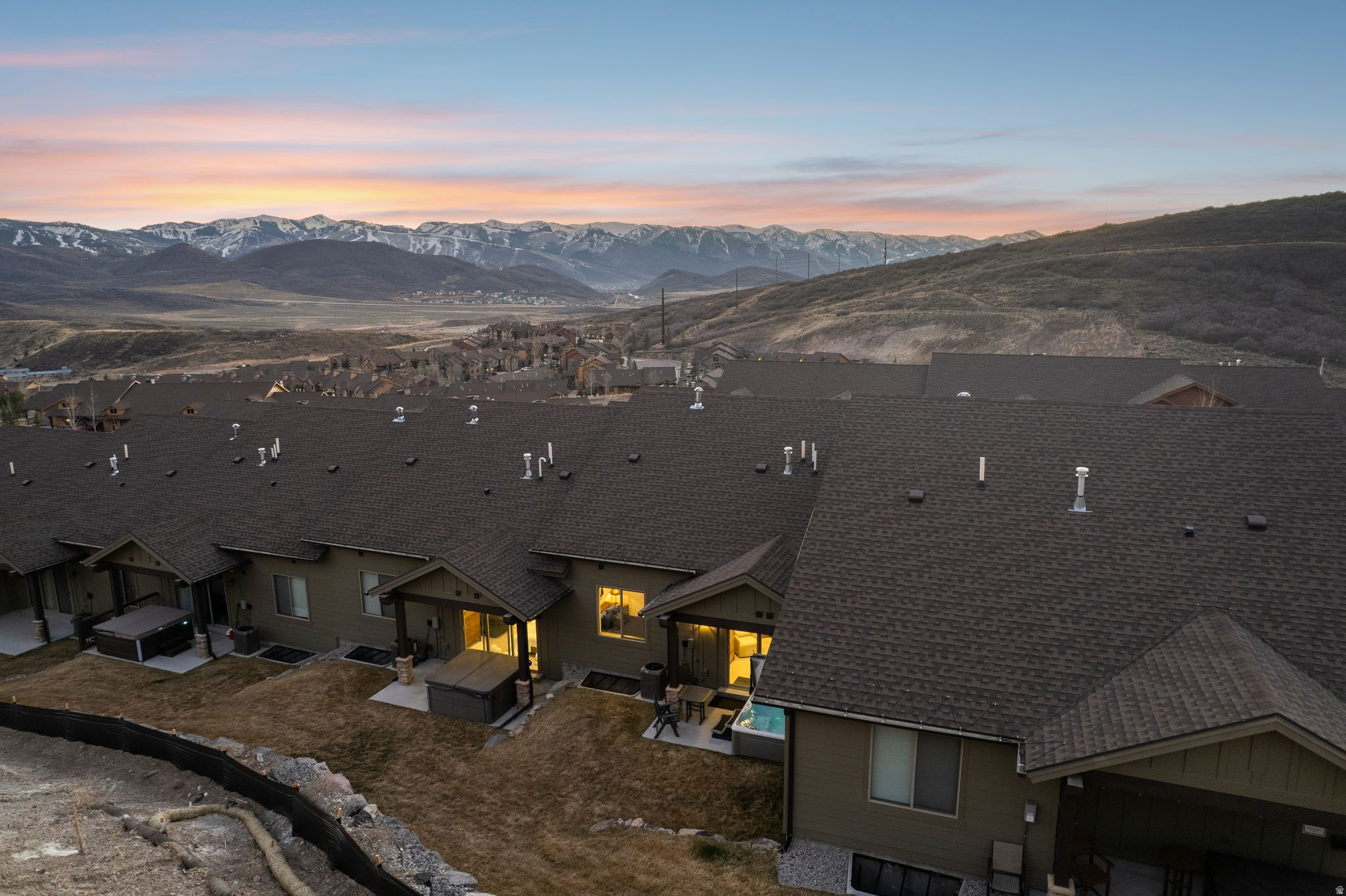 BLACK ROCK RIDGE - Residential