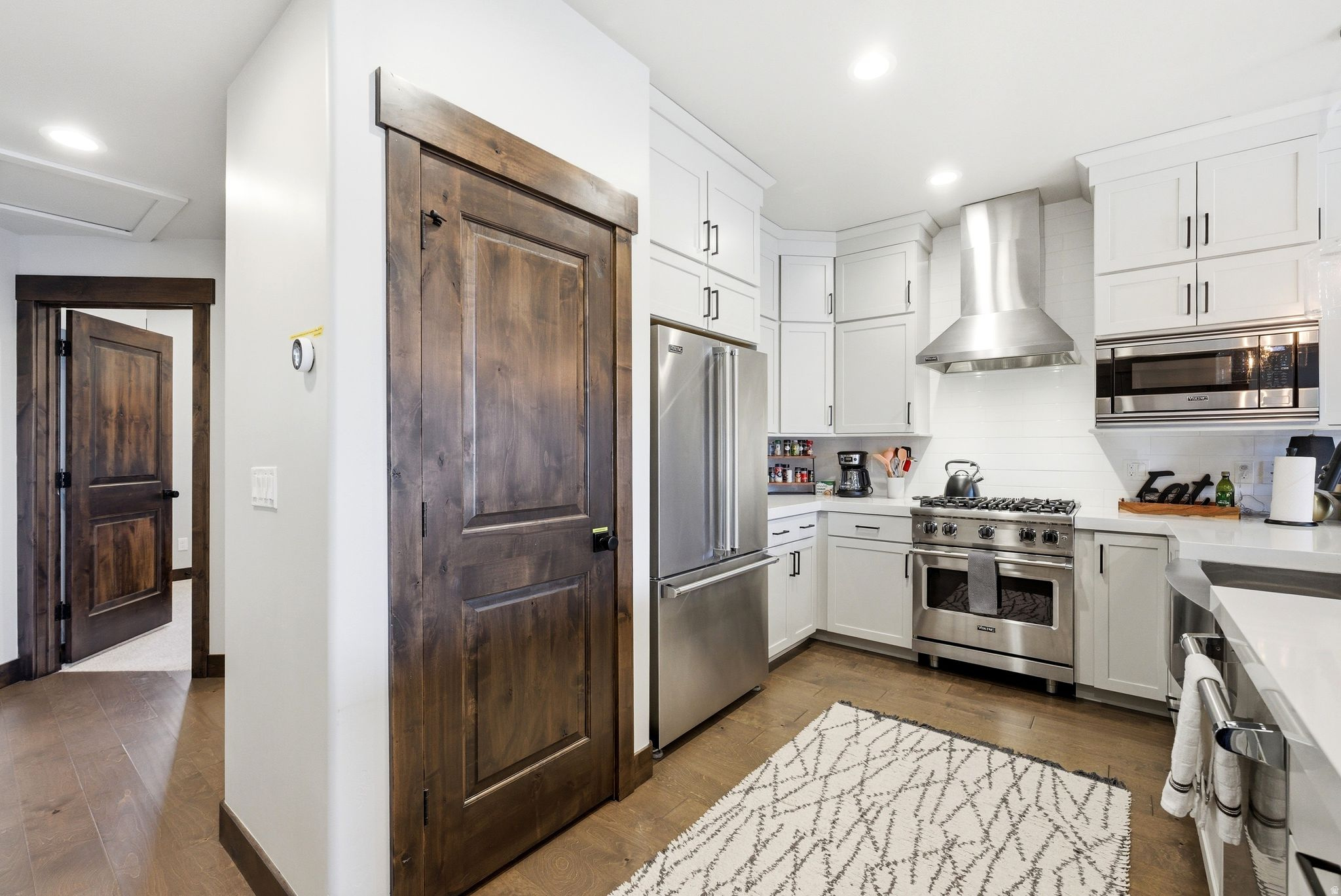 BLACK ROCK RIDGE - Residential