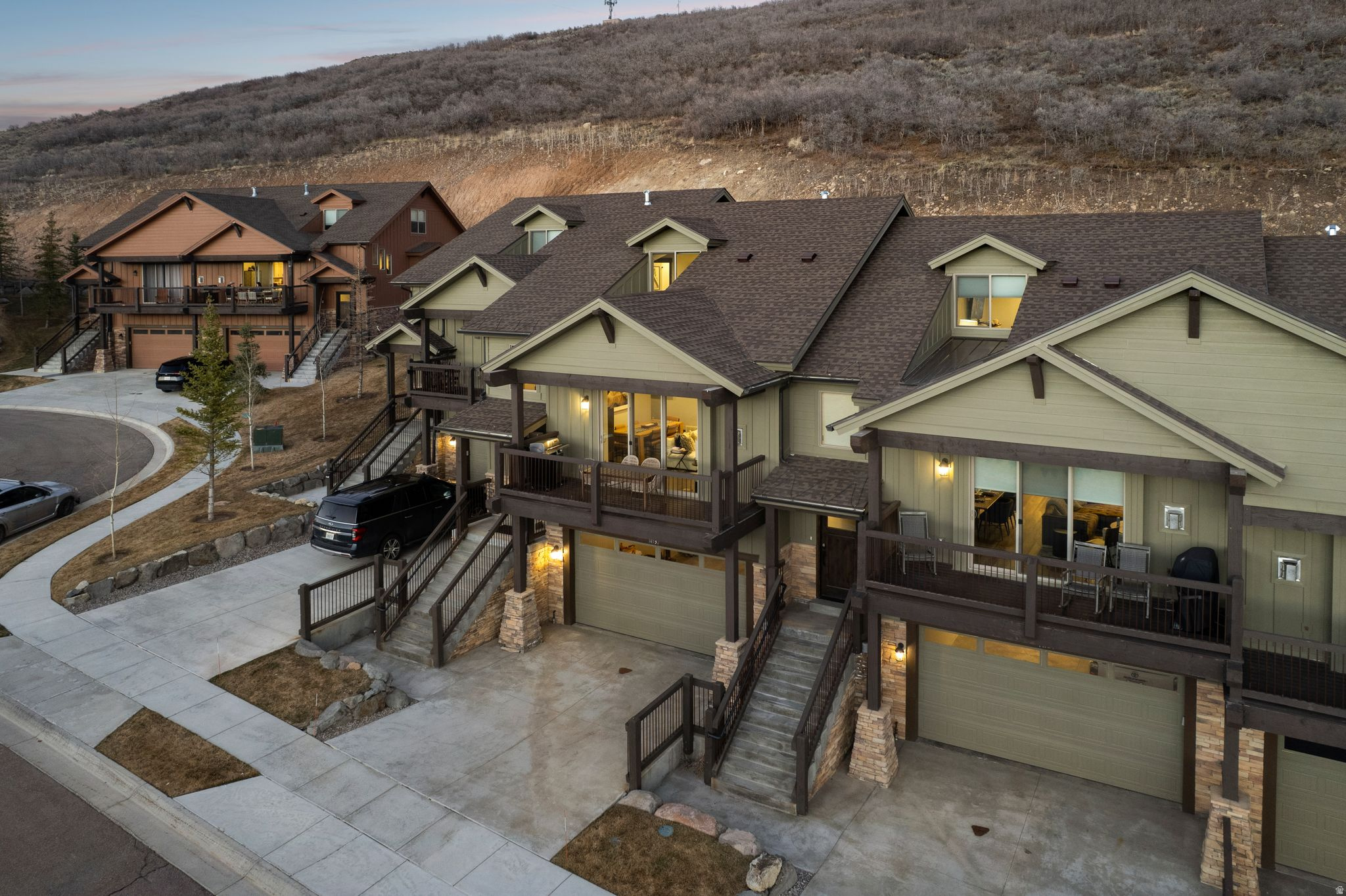 BLACK ROCK RIDGE - Residential