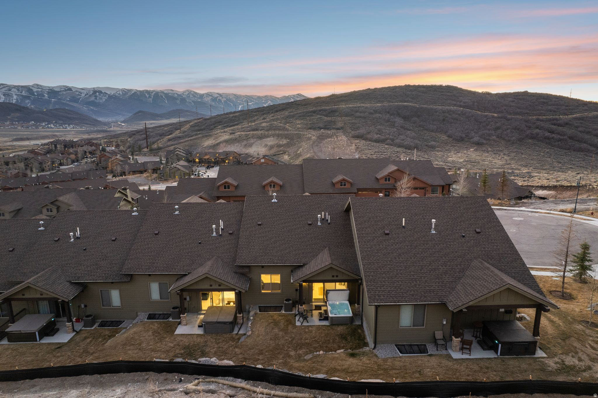 BLACK ROCK RIDGE - Residential