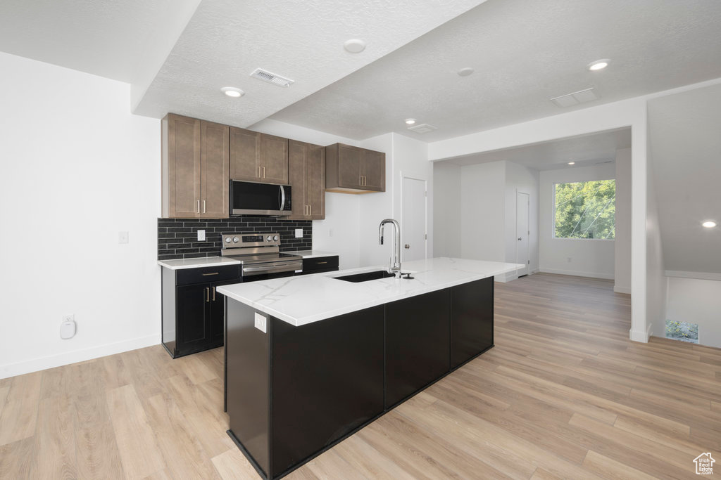 AXIS TOWNHOMES - Residential