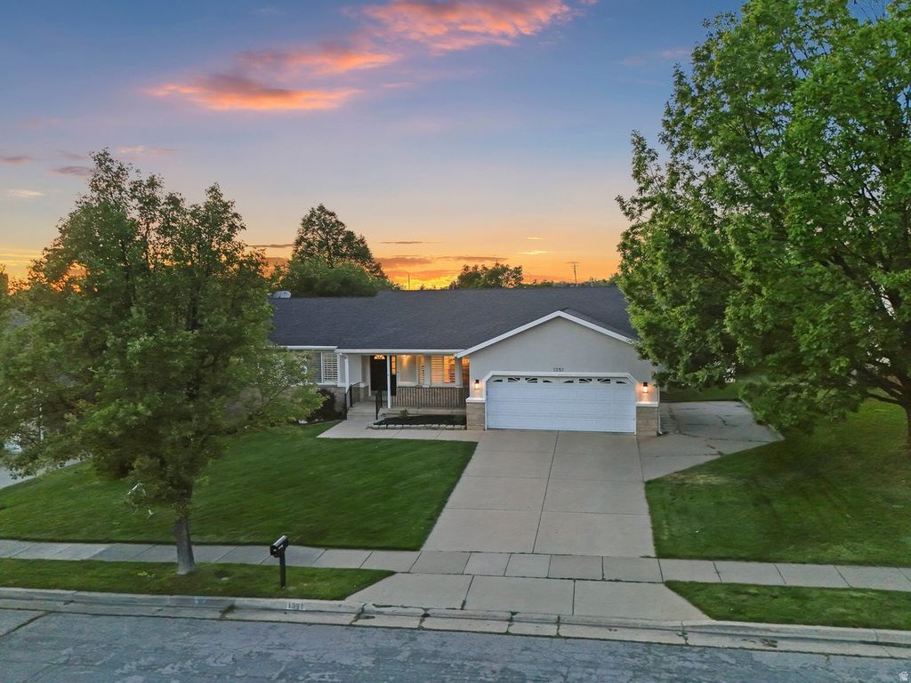 Photo of 1351 E BAER RD, Fruit Heights, UT 84037 (MLS # 2142654)