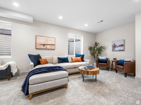 Tiny photo for 341 E 100 S, Santaquin, UT 84655 (MLS # 2139594)