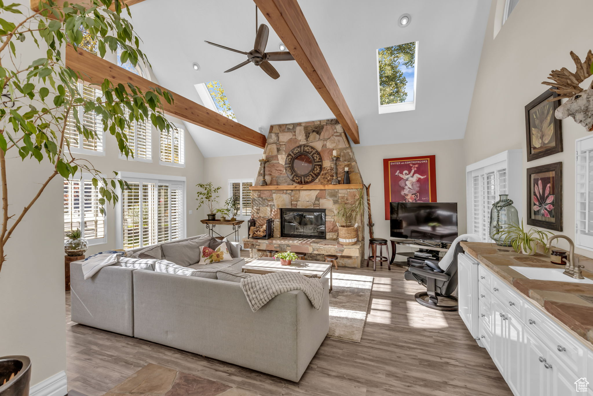 SILVER SPRINGS - Residential